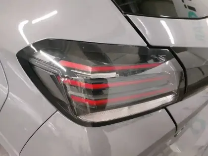 Photo 16 Peugeot 208  PureTech 75 S&S BVM5