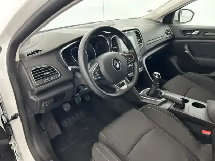 Photo 9 Renault Megane Mégane IV Berline Blue dCi 115