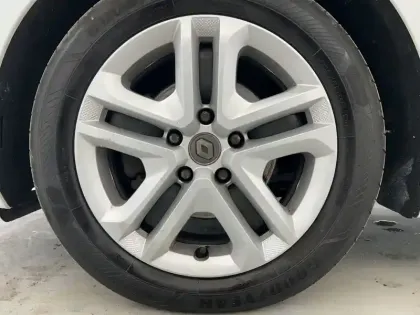 Photo 8 Renault Megane Mégane IV Berline Blue dCi 115