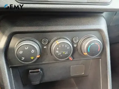 Photo 13 Dacia Sandero  TCe 90 - 22