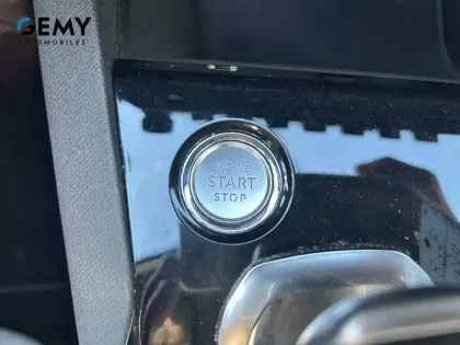 Photo 21 Peugeot 3008  Hybrid 225 e-EAT8