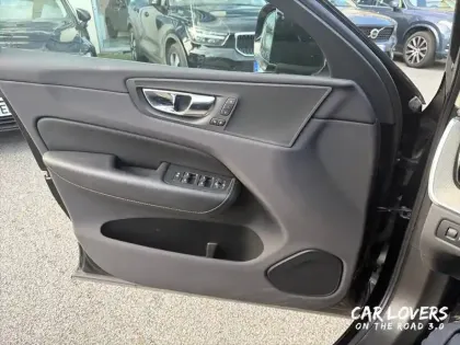 Photo 22 Volvo Xc60  T8 Twin Engine 303 ch + 87 ch Geartronic 8