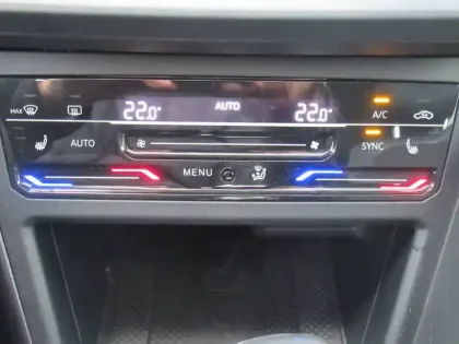 Photo 25 Volkswagen Polo  1.0 TSI 95 S&S DSG7