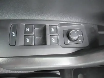 Photo 31 Volkswagen Polo  1.0 TSI 95 S&S DSG7