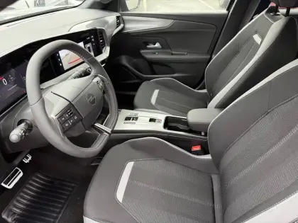 Photo 1 Opel Mokka  Electrique 156 ch & Batterie 54 kWh