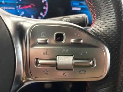 Photo 16 Mercedes Classe A  250 7G-DCT 4Matic