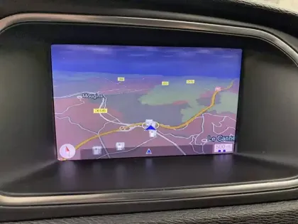 Photo 17 Volvo V40  T2 122 ch