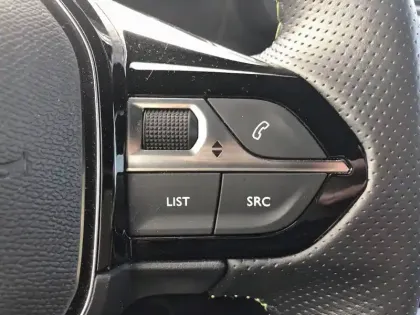 Photo 19 Peugeot 208  PureTech 100 S&S BVM6