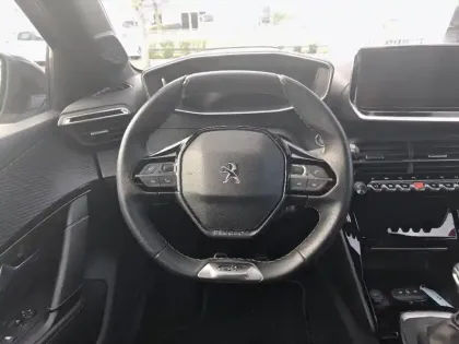 Photo 8 Peugeot 208  PureTech 100 S&S BVM6