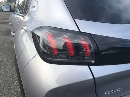 Photo 16 Peugeot 208  PureTech 100 S&S BVM6