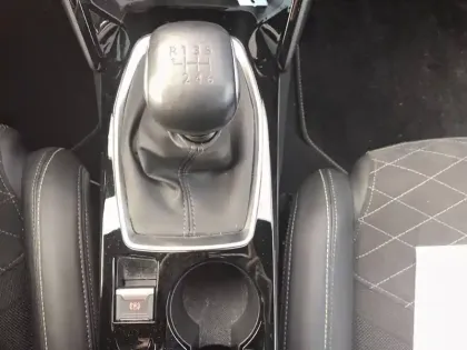 Photo 13 Peugeot 208  PureTech 100 S&S BVM6