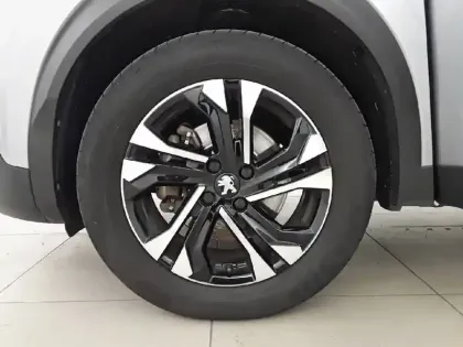 Photo 12 Peugeot 2008  BlueHDi 130 S&S EAT8