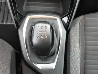 Photo 13 Peugeot 208  PureTech 75 S&S BVM5