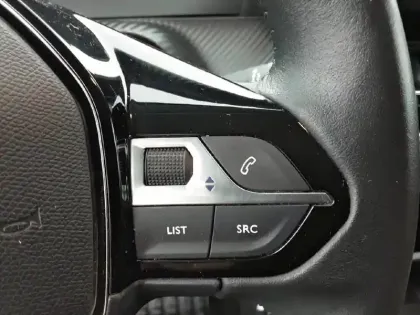 Photo 20 Peugeot 208  PureTech 75 S&S BVM5