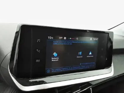 Photo 21 Peugeot 208  PureTech 75 S&S BVM5