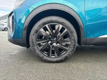 Photo 32 Peugeot 2008  Hybrid 145 e-DCS6