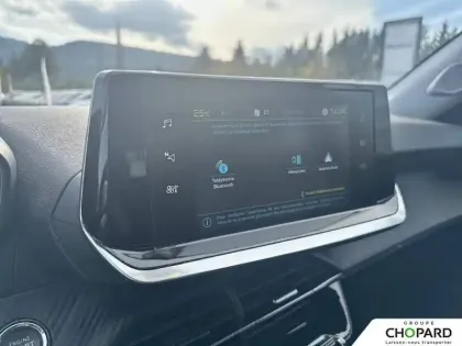 Photo 13 Peugeot 2008  Electrique 136 ch