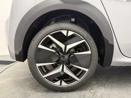 Photo 56 Peugeot 208  Hybrid 110 e-DCS6