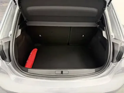 Photo 52 Peugeot 208  Hybrid 110 e-DCS6