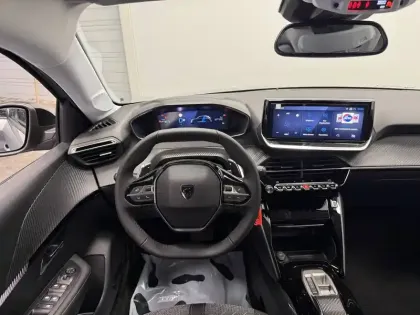 Photo 31 Peugeot 208  Hybrid 110 e-DCS6