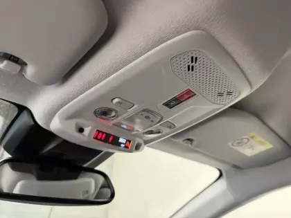 Photo 65 Peugeot 208  Hybrid 110 e-DCS6