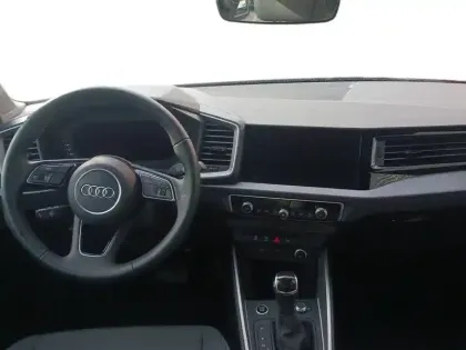 Photo 10 Audi A1  Sportback 30 TFSI 116 ch S tronic 7