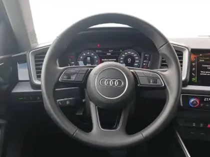 Photo 15 Audi A1  Sportback 30 TFSI 116 ch S tronic 7