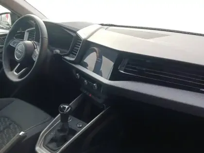 Photo 8 Audi A1  Sportback 30 TFSI 116 ch S tronic 7