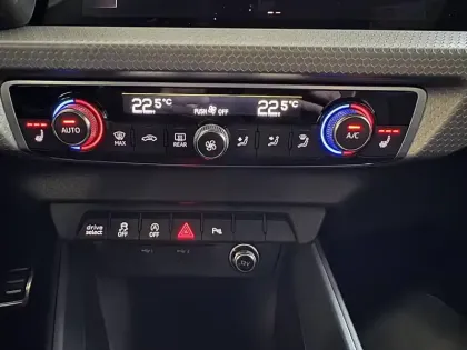 Photo 22 Audi A1  Sportback 35 TFSI 150 ch S tronic 7