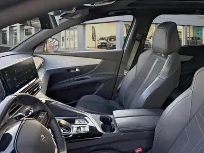 Photo 8 Peugeot 5008  BlueHDi 130ch S&S EAT8 GT Pack