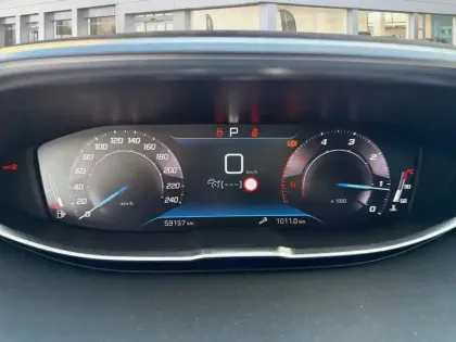 Photo 20 Peugeot 5008  BlueHDi 130ch S&S EAT8 GT Pack