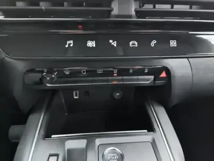 Photo 12 Citroën C5 aircross  PureTech 130 S&S EAT8 C-Series