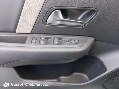 Photo 19 Citroën C4  BlueHDi 130 S&S EAT8 Shine