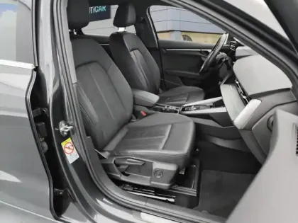 Photo 8 Audi A3  Sportback 40 TFSIe 204 S tronic 6 Design Luxe