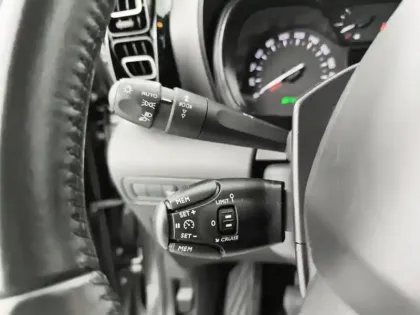 Photo 16 Citroën C3 Aircross  PureTech 110 S&S BVM6 C-Series