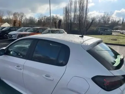 Photo 27 Peugeot 208  PureTech 75 S&S BVM5 Active