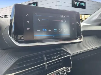 Photo 10 Peugeot 208  PureTech 75 S&S BVM5 Active