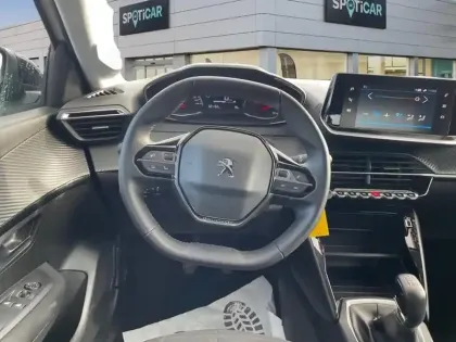 Photo 11 Peugeot 208  PureTech 75 S&S BVM5 Active