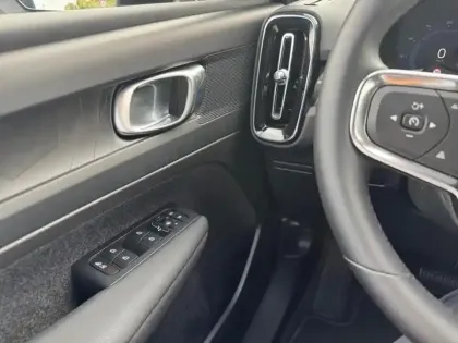 Photo 10 Volvo Ex40  Single Extended Range 252 ch 1EDT Plus