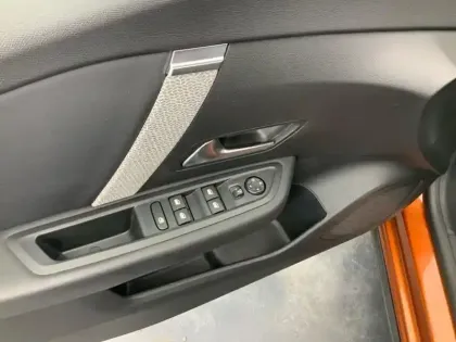 Photo 19 Citroën C4  PureTech 130 S&S BVM6 Feel Pack