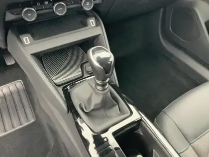 Photo 23 Citroën C4  PureTech 130 S&S BVM6 Feel Pack