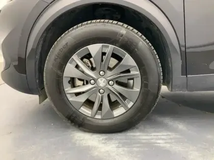 Photo 14 Peugeot 2008  Electrique 136 ch Style