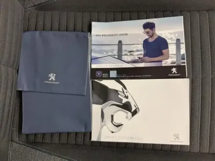 Photo 15 Peugeot 2008  Electrique 136 ch Style