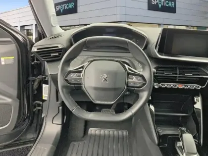 Photo 11 Peugeot 2008  Electrique 136 ch Style