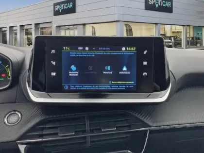 Photo 10 Peugeot 2008  Electrique 136 ch Style