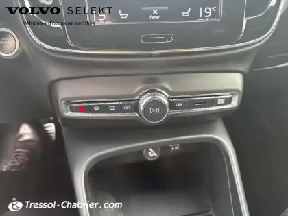Photo 12 Volvo Xc40  T3 163 ch Geartronic 8 R-Design
