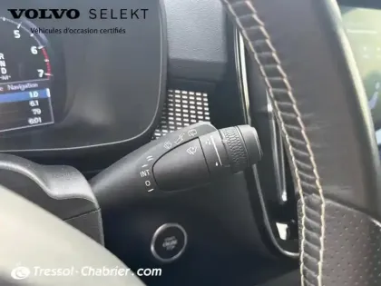 Photo 17 Volvo Xc40  T3 163 ch Geartronic 8 R-Design