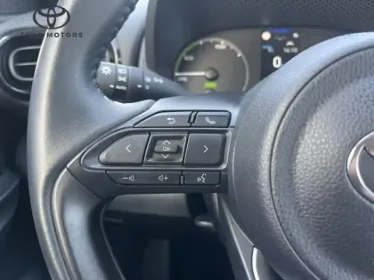 Photo 14 Toyota Yaris Hybride 116h Dynamic