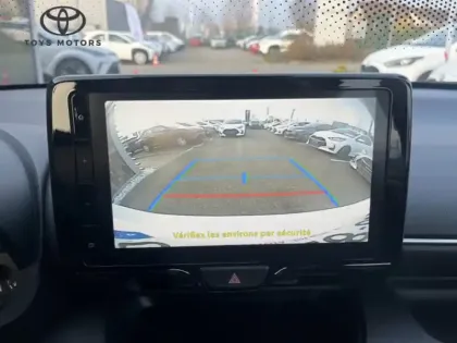 Photo 17 Toyota Yaris Hybride 116h Dynamic