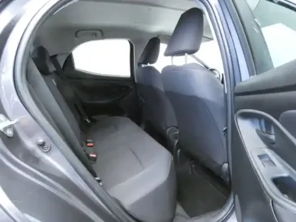 Photo 9 Toyota Yaris 120 VVT-i Design